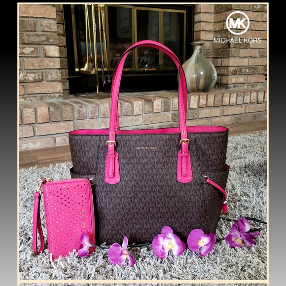 michael kors voyager pink